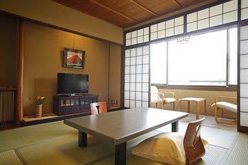 Choraku Ryokan Kobe Exterior photo