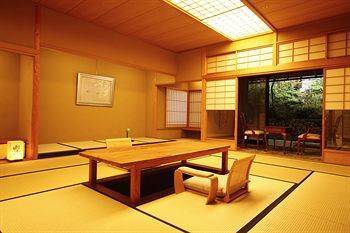 Choraku Ryokan Kobe Exterior photo