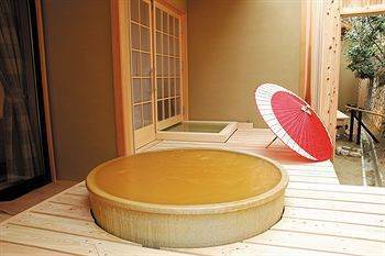 Choraku Ryokan Kobe Exterior photo